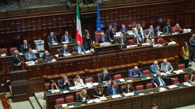 Zavrnili amandma o slovenskem predstavništvu