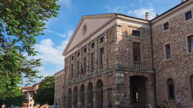 Zaporna kazen za nogometaša, ki je na tekmi udaril nasprotnika v obraz