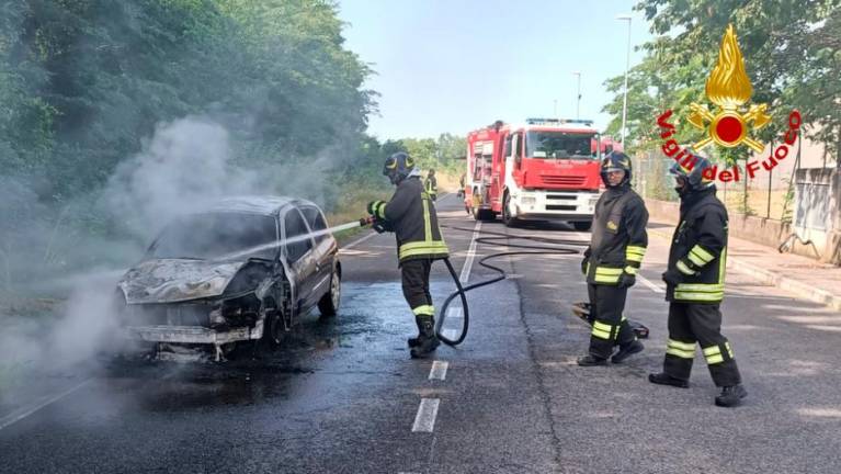 V Gorici zgorel avtomobil