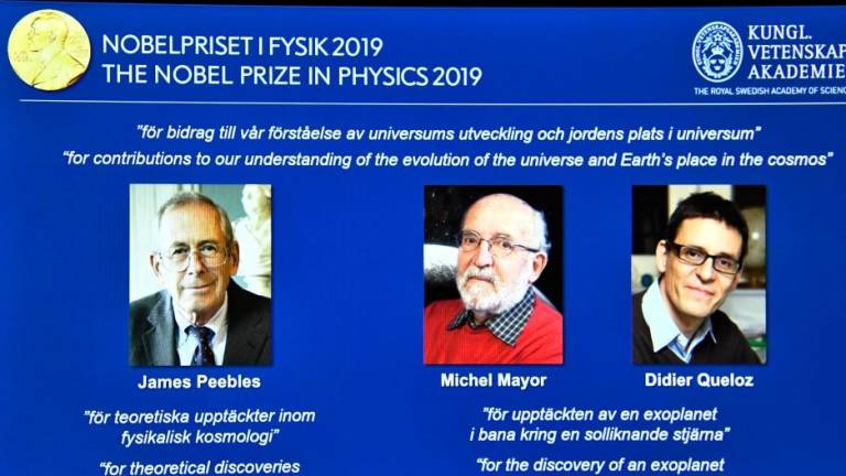 James Peebles ter Michel Mayor in Didier Queloz nobelovi nagrajenci za fiziko