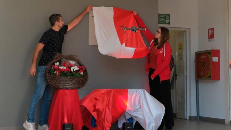 V marmor vklesano ime nepozabnega predsednika