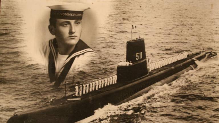 »Magična moč popolne teme in ječanja jeklenega trupa«