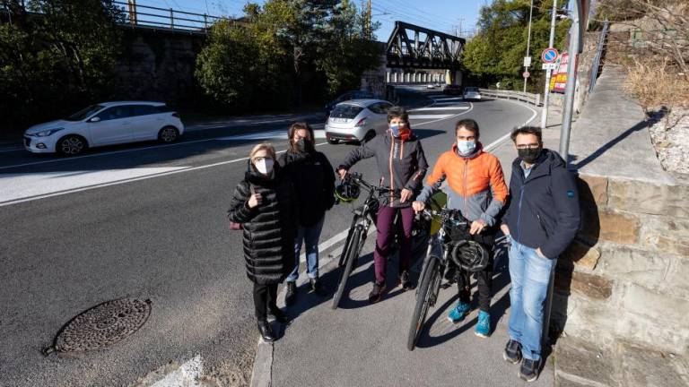 Prenova kolesarske poti med mestom in Barkovljami je pomanjkljiva