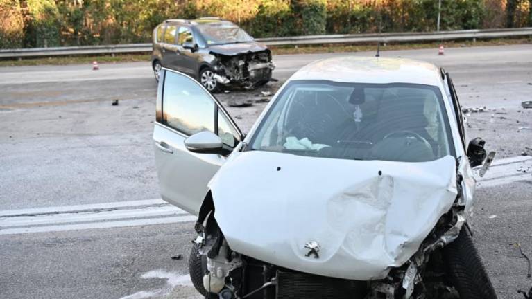 Na obrobju Trsta trčila avtomobila