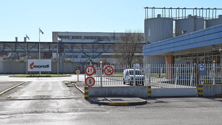 Zagorelo je v štivanski papirnici