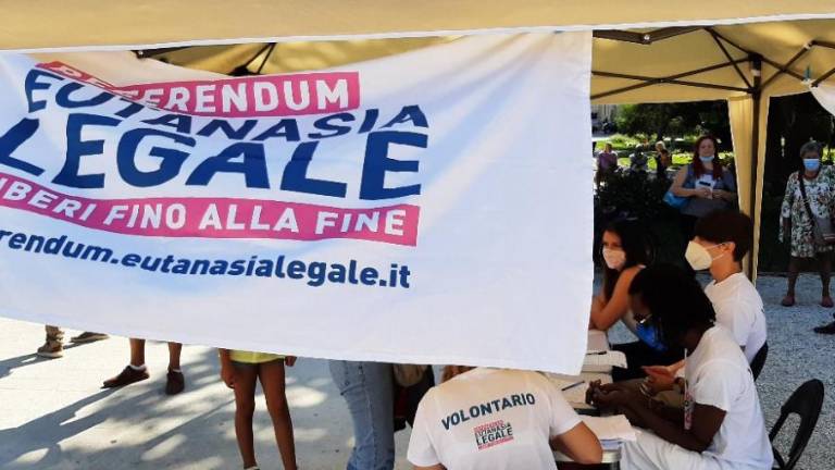 V FJK izjemna podpora referendumu za evtanazijo