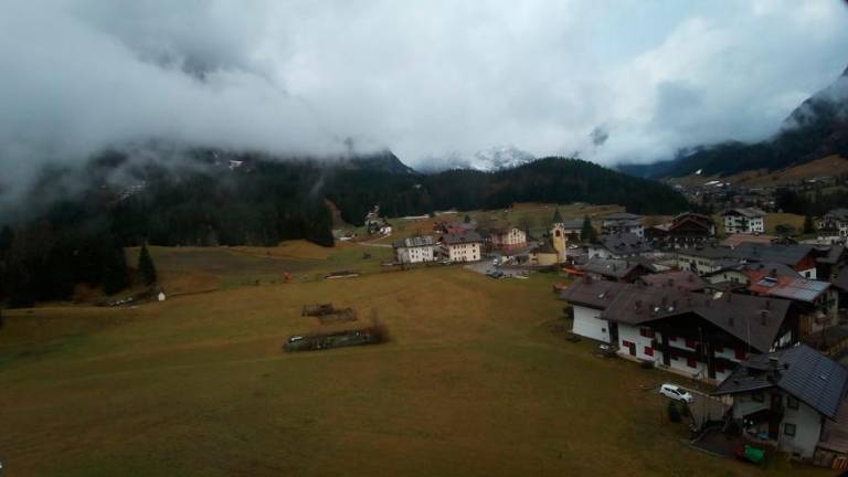 Odjuga pobrala sneg v gorah, že danes pa nova večja pošiljka