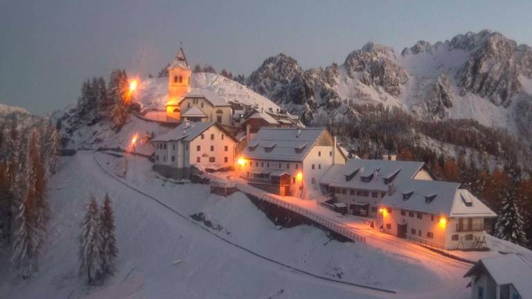 Nekajdnevno obdobje s stanovitnim in v FJK povečini sončnim vremenom