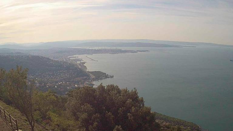 Ničta izoterma iz dneva v dan višja in bolj poletna