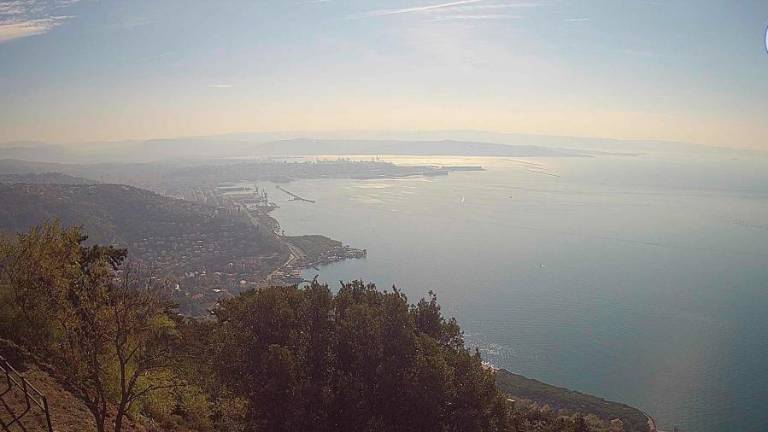 Od ponedeljka večdnevne padavine z vmesnimi premori