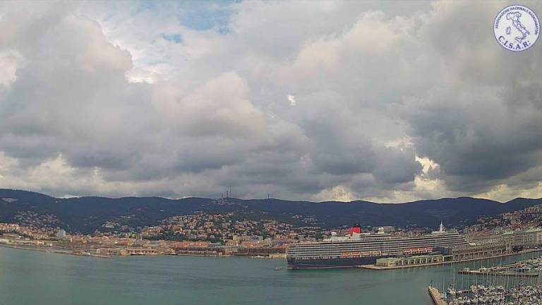 Vlažen zrak se je vrnil, a se bo kmalu umaknil