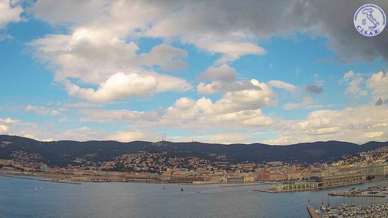 Nestanovitnost se bo od sredinega večera še povečala