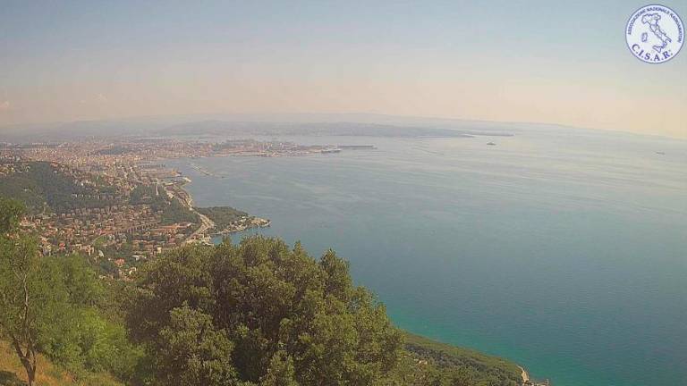 Najbolj vroč zrak v noči na nedeljo, nato v ponedeljek hladna fronta