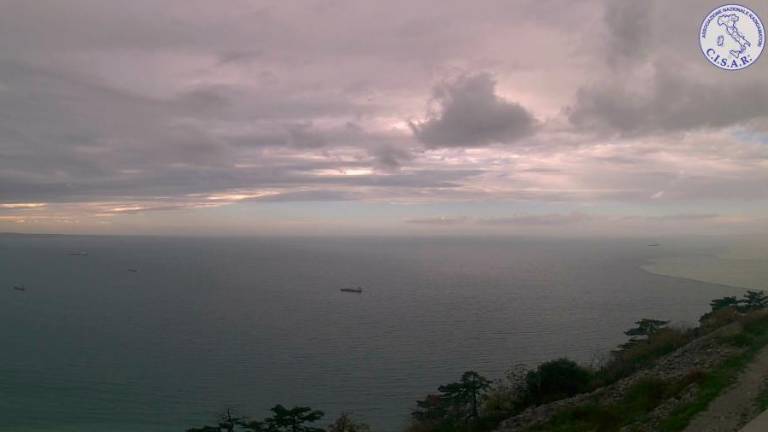 Sinoči 18 °C, danes pa bo zadišalo po snegu