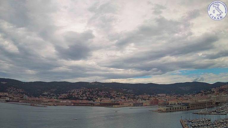 Padavin je (skoraj) konec, prehodno je zapihal vzhodnik