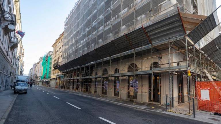 Za neizvedena gradbena dela prejeli skoraj 4 milijone davčnih kreditov