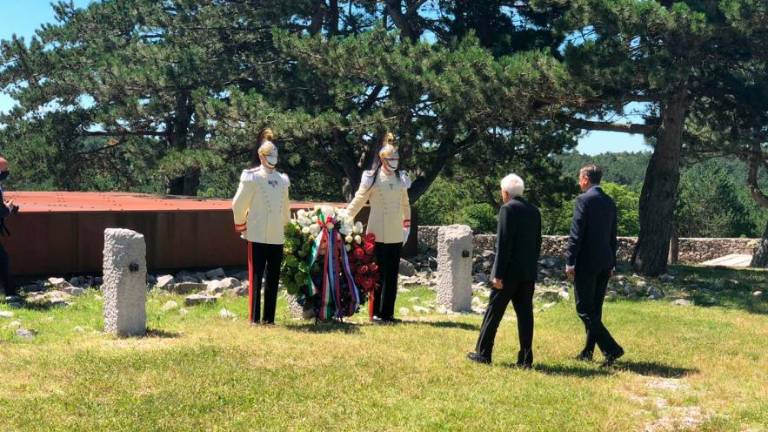 Na šohtu sta se predsednika držala za roko