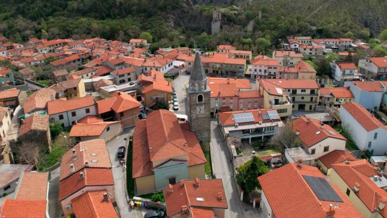 Koalicija se širi, a še vedno ni enotna