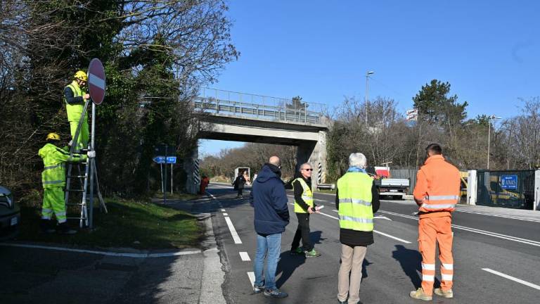 Pri Banih odslej lažje iz vasi na glavno cesto