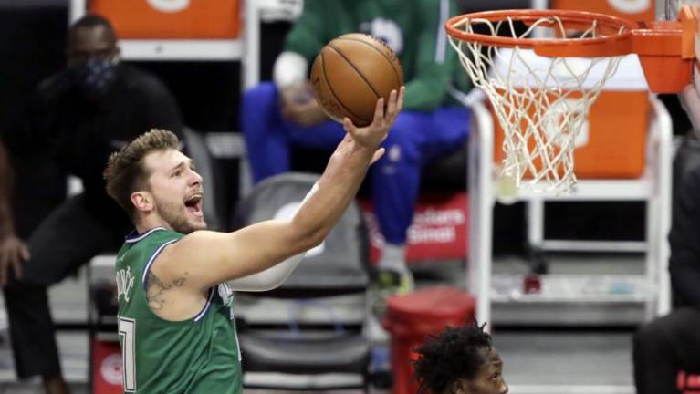 Rekordnih 46 točk Luke Dončića (video)