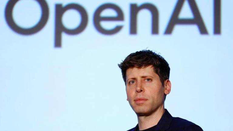 Umetna inteligenca je bila dijak, zdaj je doktor znanosti