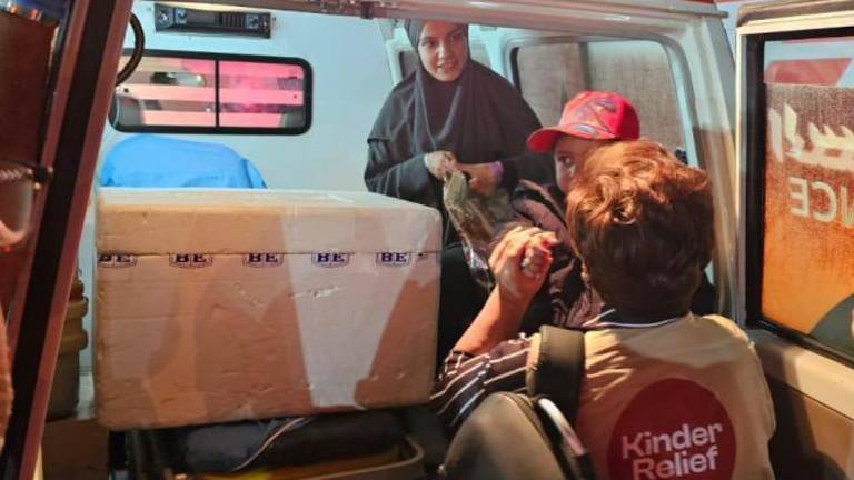 Sedem otrok iz Gaze na zdravljenje v Slovenijo