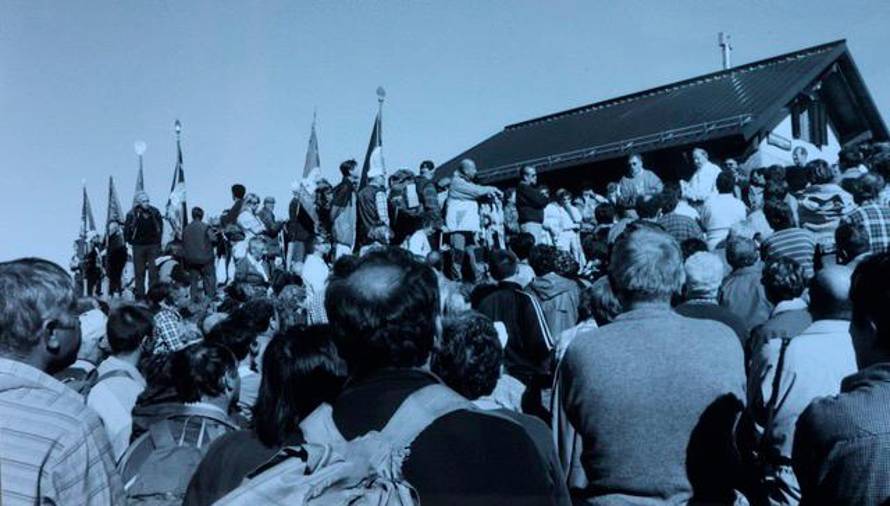 Zgodovinski posnetek odprtja Doma na Matajure pred 25 leti (SPDT)