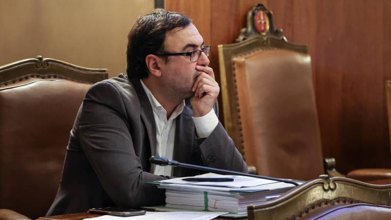 »Na vprašanja v tem čudnem jeziku ne bom odgovarjal«