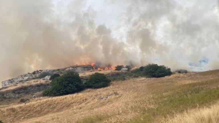 Sardinija v plamenih