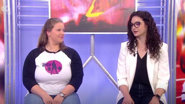 Športel z dvigovalko uteži