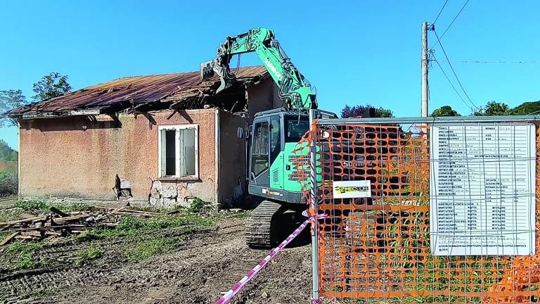Rušijo stare hiše, gradili bodo nove