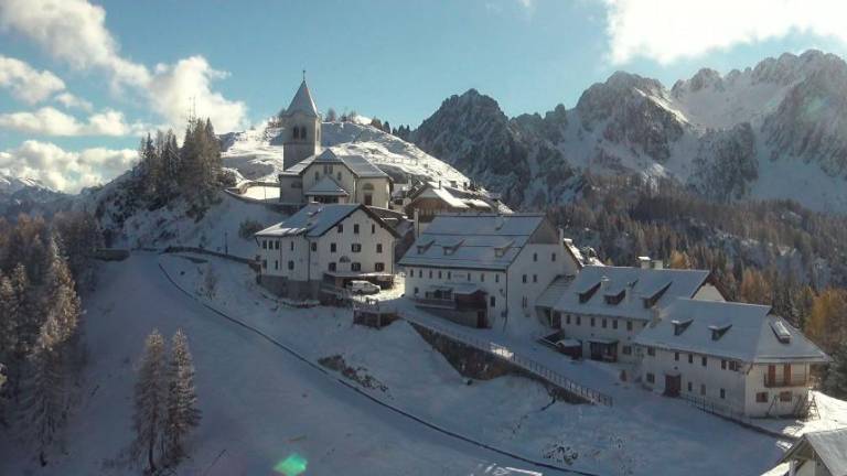 V gorah se bo snežna odeja še debelila