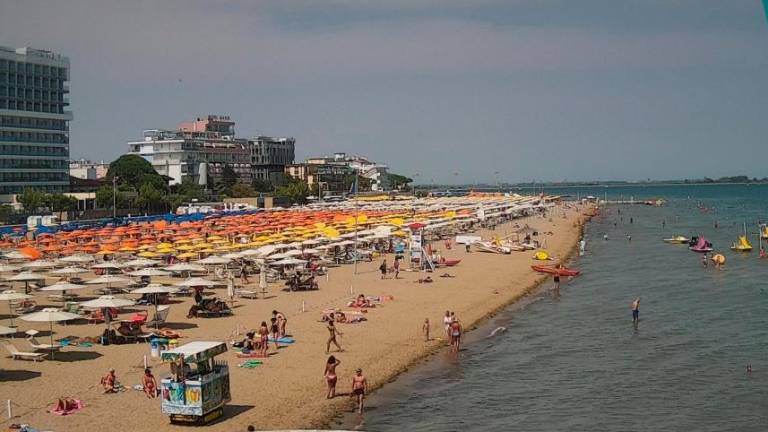 Osvežitev bo le delna in prehodna, nato bo vročina vse hujša