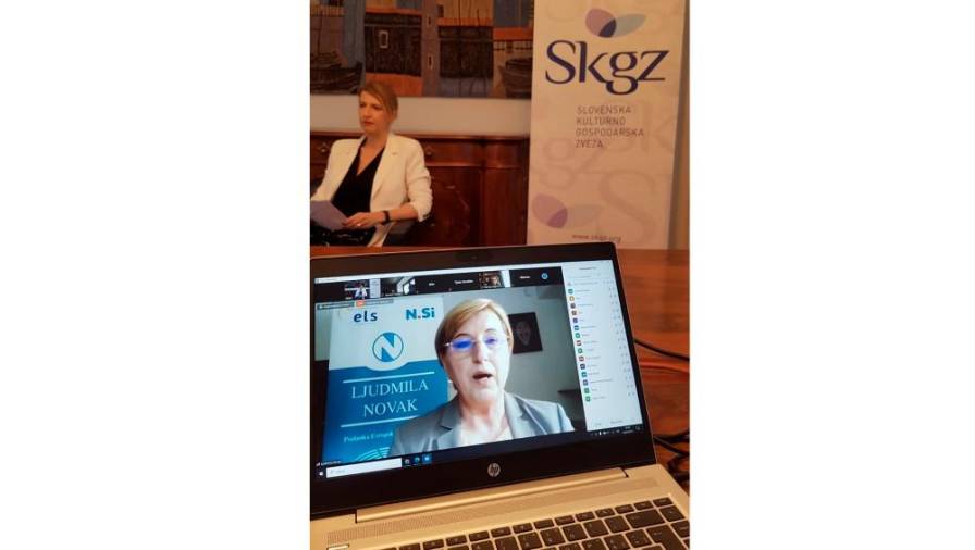 »Upam, da bo Slovenija dobila predsednico«