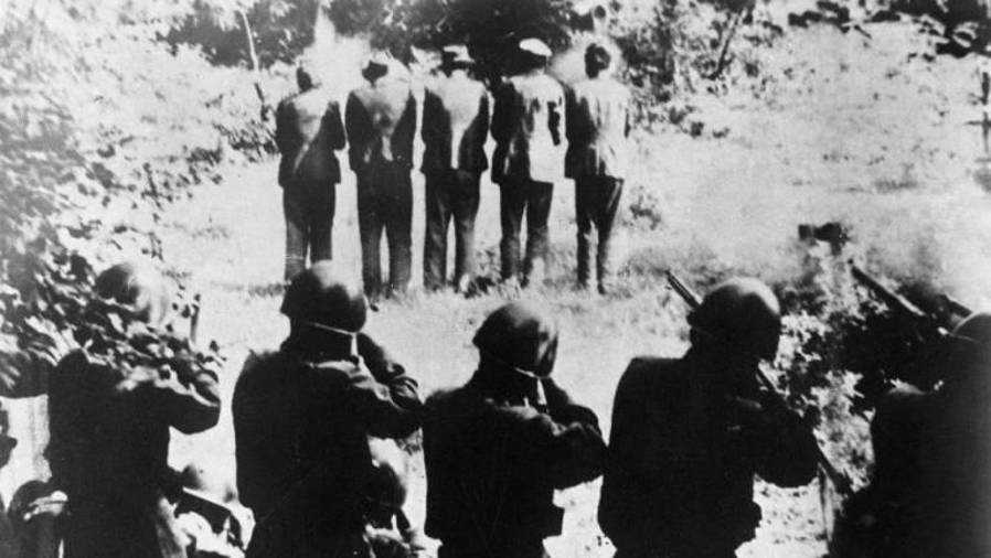 $!Manipulirana fotografija ustrelitve petih slovenskih fantov