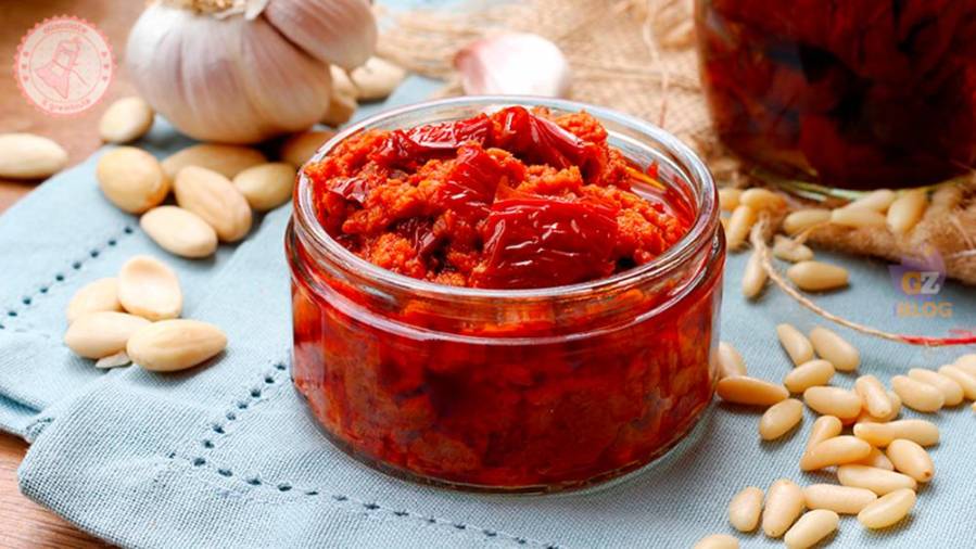 Sicilijanski paradižnikov pesto <i>(foto: www.blog.giallozafferano.it)</i>