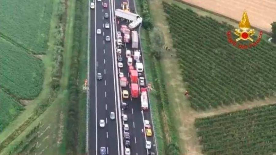 Pogled z zraka na prizorišče nesreče (GASILCI)