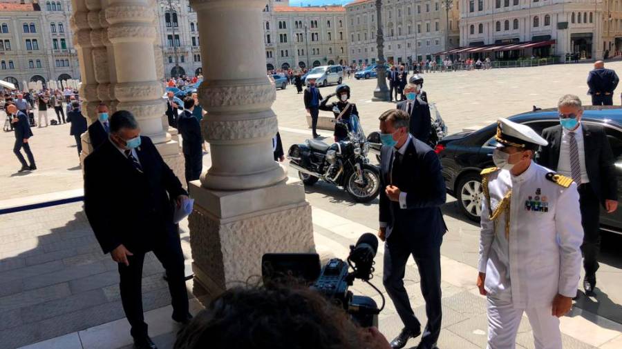 Zaključil se je zgodovinski dan