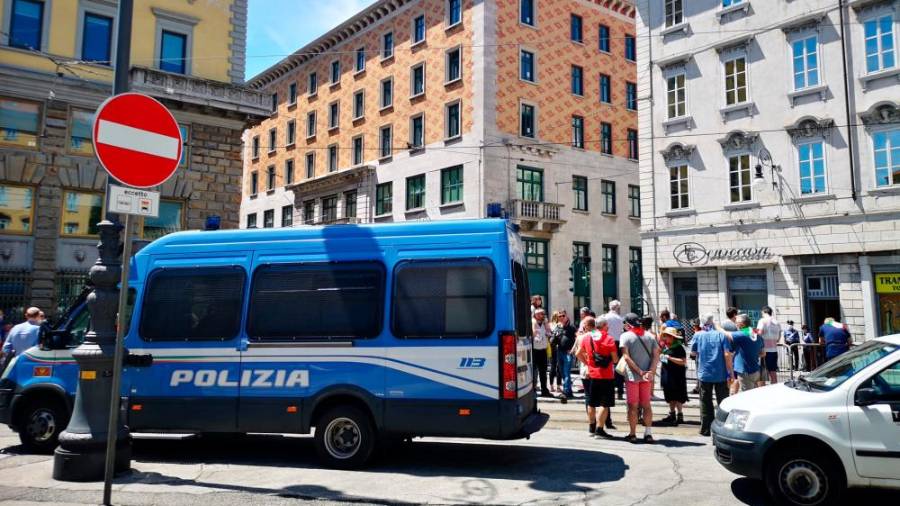 Zaključil se je zgodovinski dan