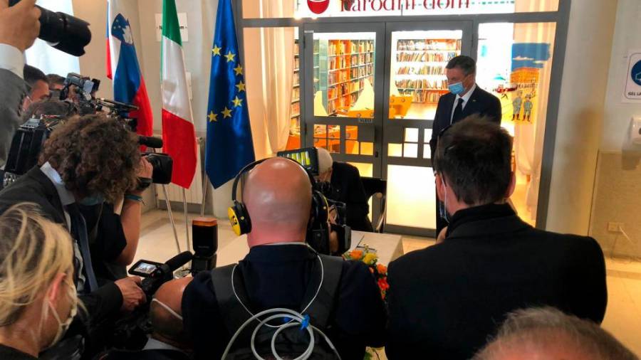 Zaključil se je zgodovinski dan