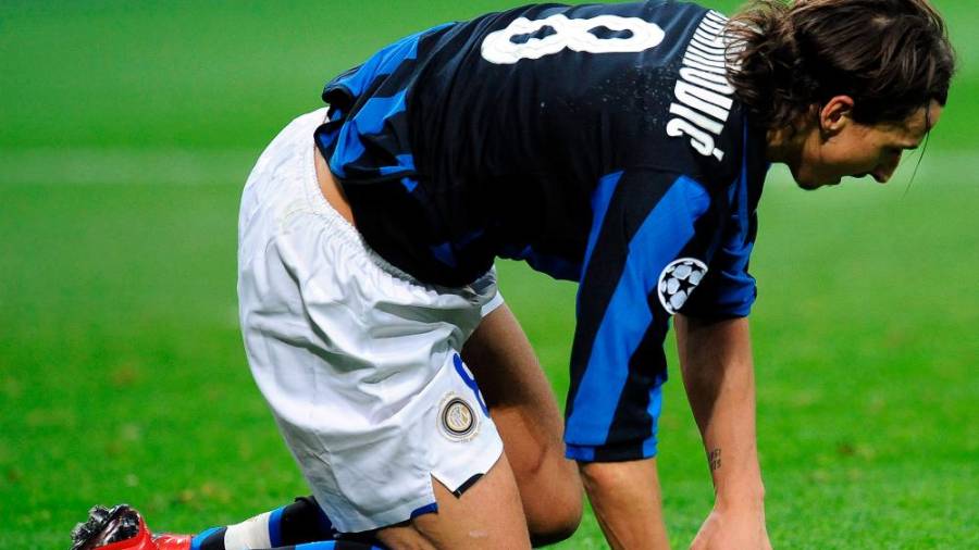Pri Interju so bili pozorni, da ima Zlatan Ibrahimović na dresu natisnjeno strešico (ANSA)