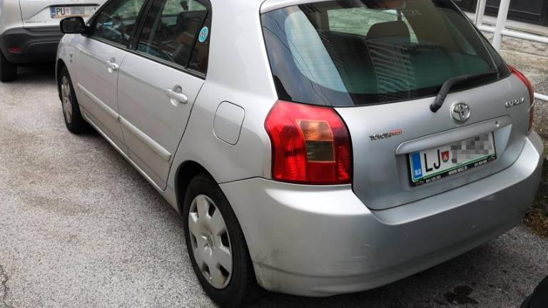 V Sloveniji po nove tablice v roku 30 dni