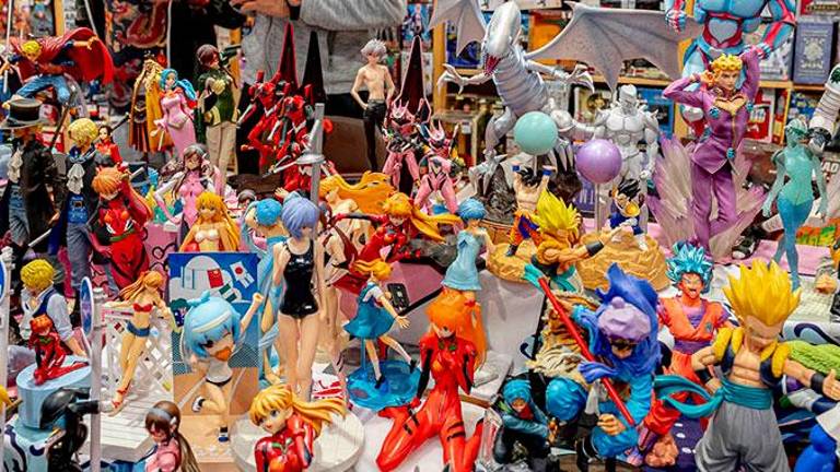 Zasegli plišaste igrače in modne dodatke za otroke