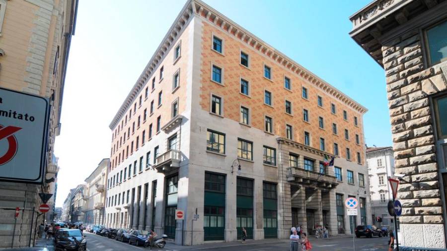 Narodni dom v Ulici Filzi (ARHIV)