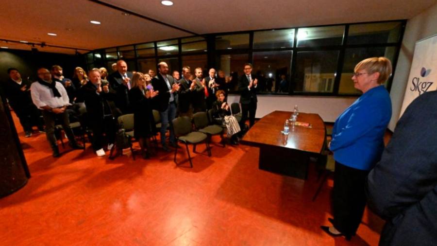 Predsednica Nataša Pirc Musar na srečanju, odprtem za javnost (FOTODAMJ@N)