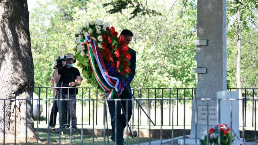 Zaključil se je zgodovinski dan