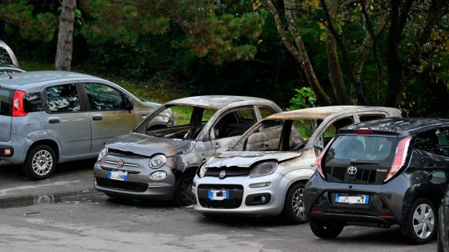 Prizorišče drugega od dveh nočnih požarov v Ulici Campanelle (FOTODAMJ@N)