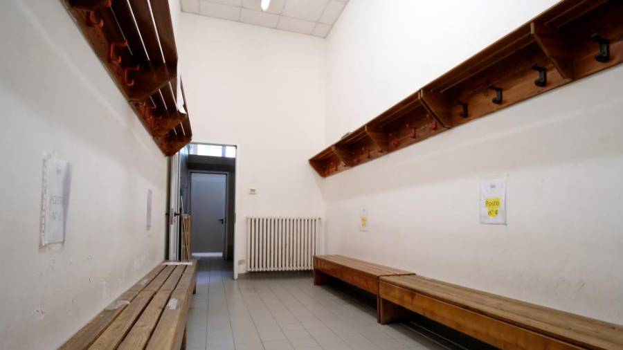 Slačilnica za boksarje v športni palači Palachiarbola (FOTODAMJ@N)