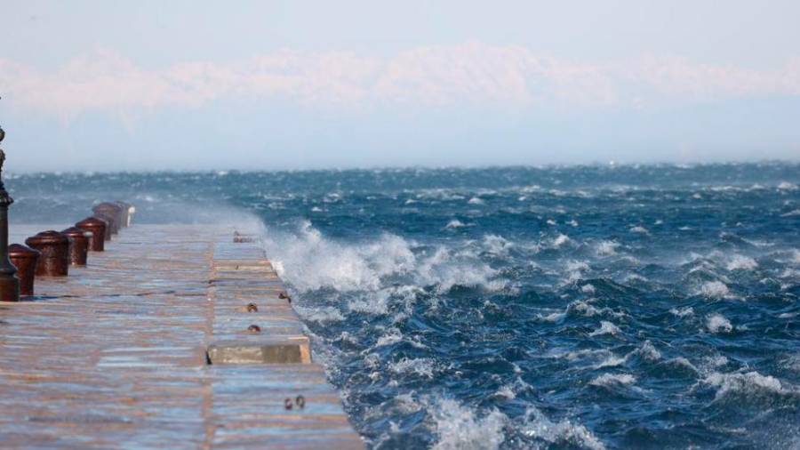 Burjini sunki do 116 km/h (fotografije)