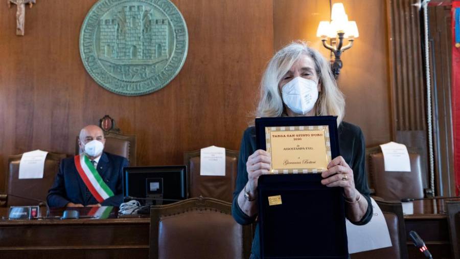 Giovanna Botteri je prejela nagrado zlati sveti Just, ki jo podeljuje sindikat Assostampa (FOTODAMJ@N)